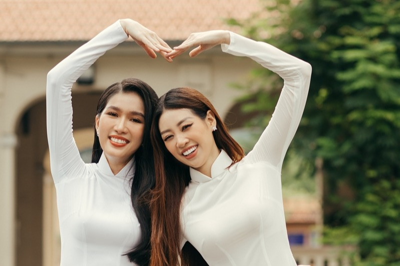 Khánh Vân, Phương Anh áo dài trắng nhớ ký ức tuổi học trò