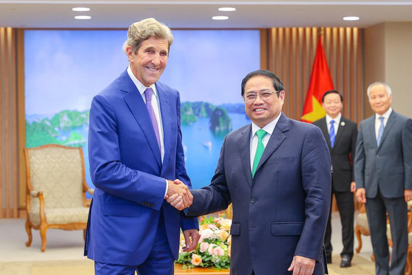 Tiếp ông John Kerry, Thủ tướng đề nghị Mỹ  chuyển giao công nghệ năng lượng tái tạo