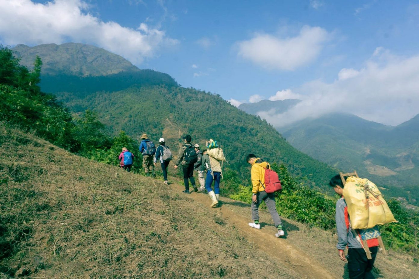 Floating with the clouds on Bach Moc Luong Tu