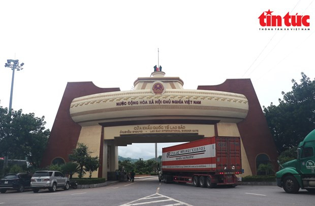 Vietnam, Laos aiming fo 2 billion USD in bilateral trade hinh anh 1