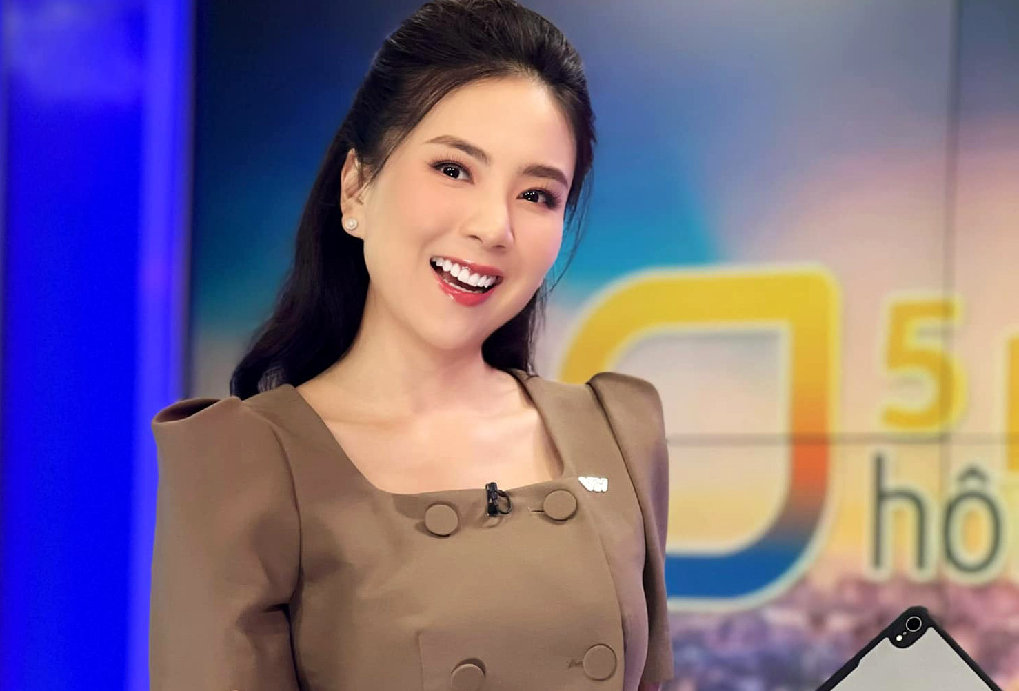Mai Ngọc, Thuỵ Vân lại được đề cử 'BTV ấn tượng' VTV Awards 2022