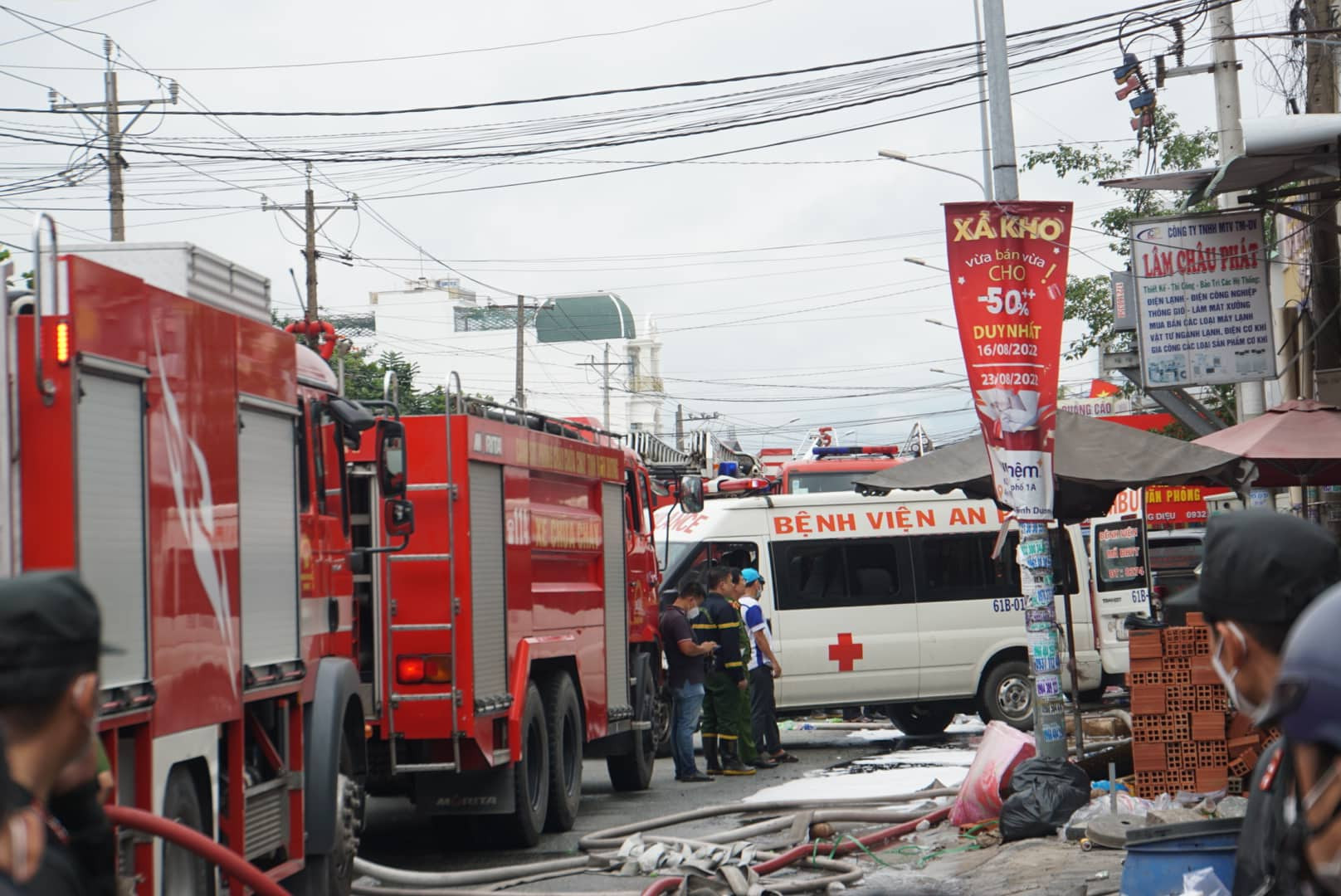 Bình Dương họp báo thông tin vụ cháy quán karaoke làm 33 người chết