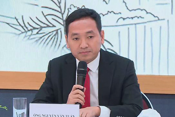 Chứng khoán lao dốc, các tỷ phú trẻ 'rơi' mất hàng trăm tỷ đồng