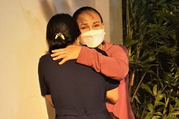 Vụ cháy quán karaoke 32 người tử vong: Vợ nhận dạng chồng qua dáng người