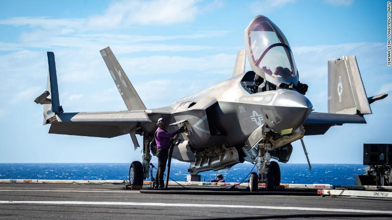 Mỹ ngừng giao tiêm kích F-35 vì phát hiện hợp kim Trung Quốc