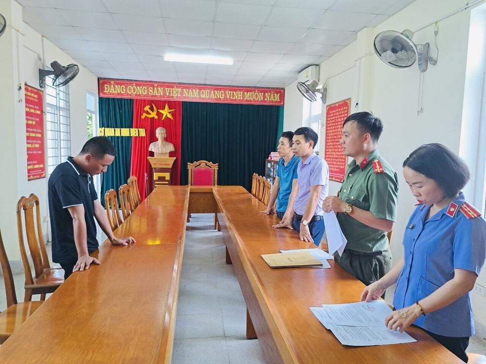 Khởi tố thêm 4 đối tượng liên quan đường dây đánh bạc Phan Sào Nam