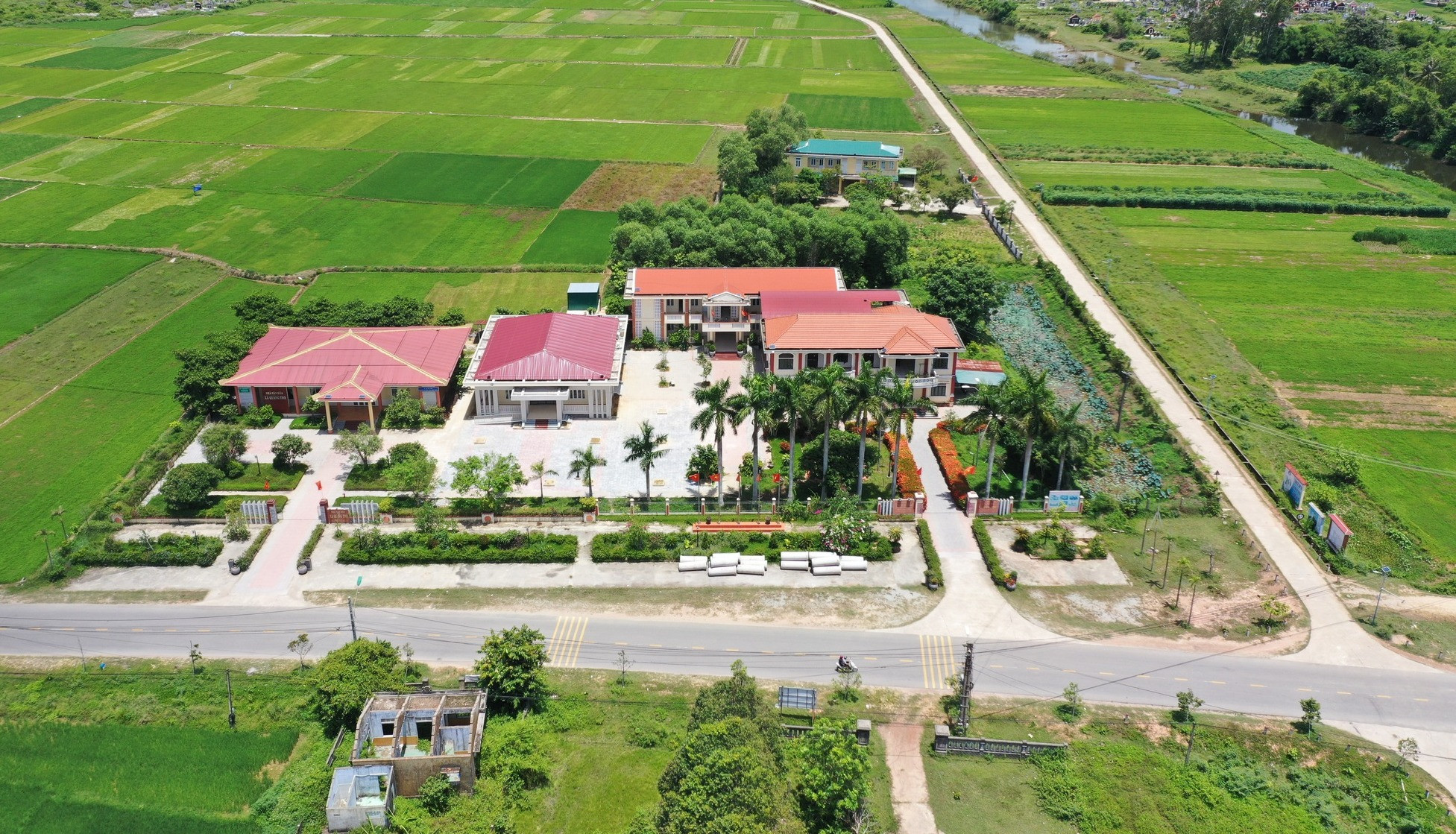 Hệ thống thông tin Marketing  Nguyễn Nam Phong