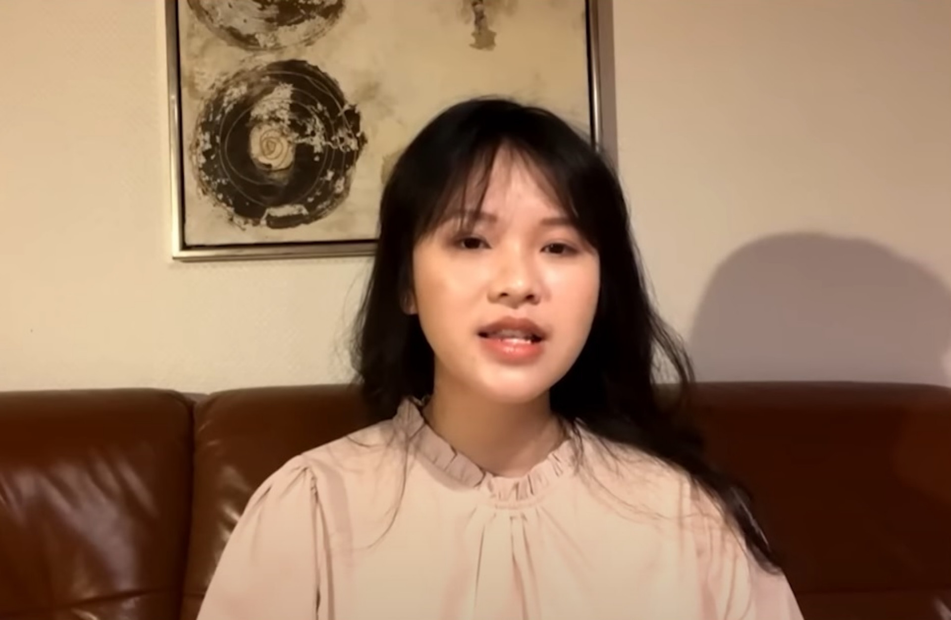 Chăm 1.800 con heo ở Đan Mạch, nữ sinh Việt nhận lương hậu hĩnh