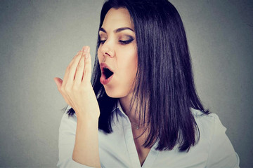 Hơi thở có mùi lạ cảnh báo bệnh tiểu đường