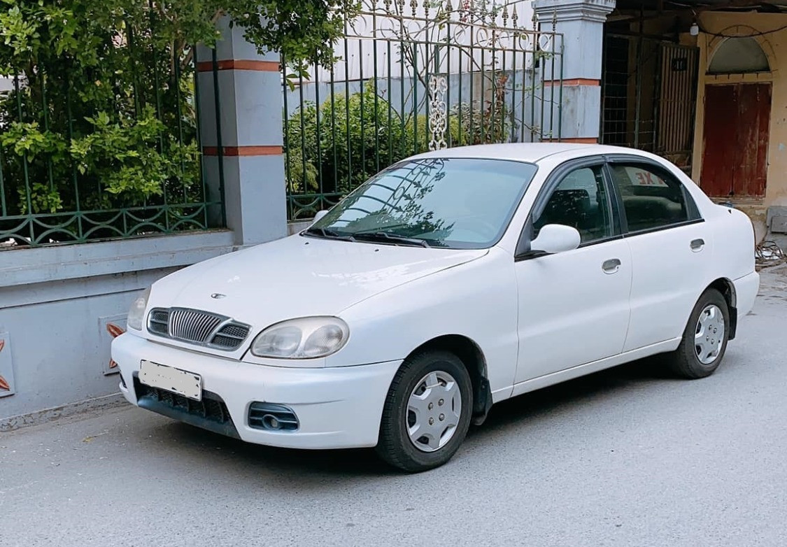 Cận Tết, loạt ô tô cũ được rao giá siêu rẻ chưa đến 50 triệu đồng