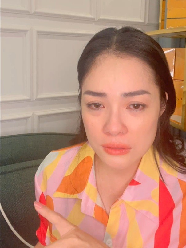 Dương Cẩm Lynh bị cắt vai vì nợ 6 tỷ đồng: Văn hóa tẩy chay đáng sợ thế nào? ảnh 2