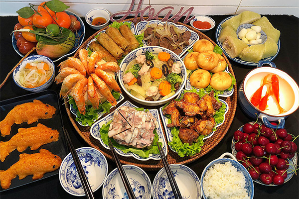 9X làm mâm cỗ cúng ông Công ông Táo đầy đủ chỉ trong 2 tiếng