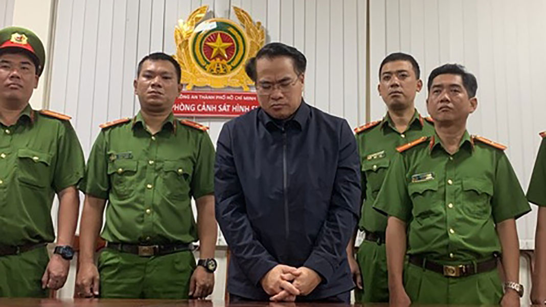 Vietnam Register chief detained on bribe-taking allegations