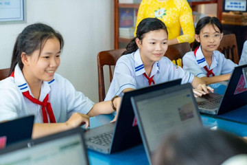 Chương trình 'Sóng và máy tính cho em': Không quy thành tiền để trao cho học sinh