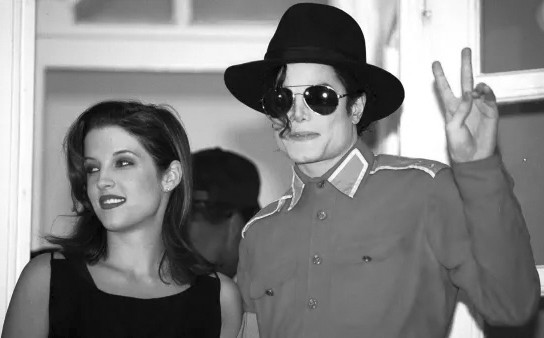 Vợ cũ Michael Jackson đột ngột qua đời ở tuổi 55