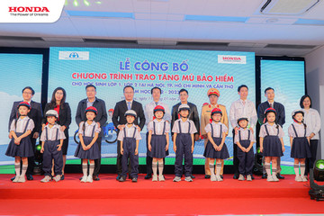 Honda Việt Nam tặng mũ bảo hiểm cho hơn 600.000 học sinh tiểu học