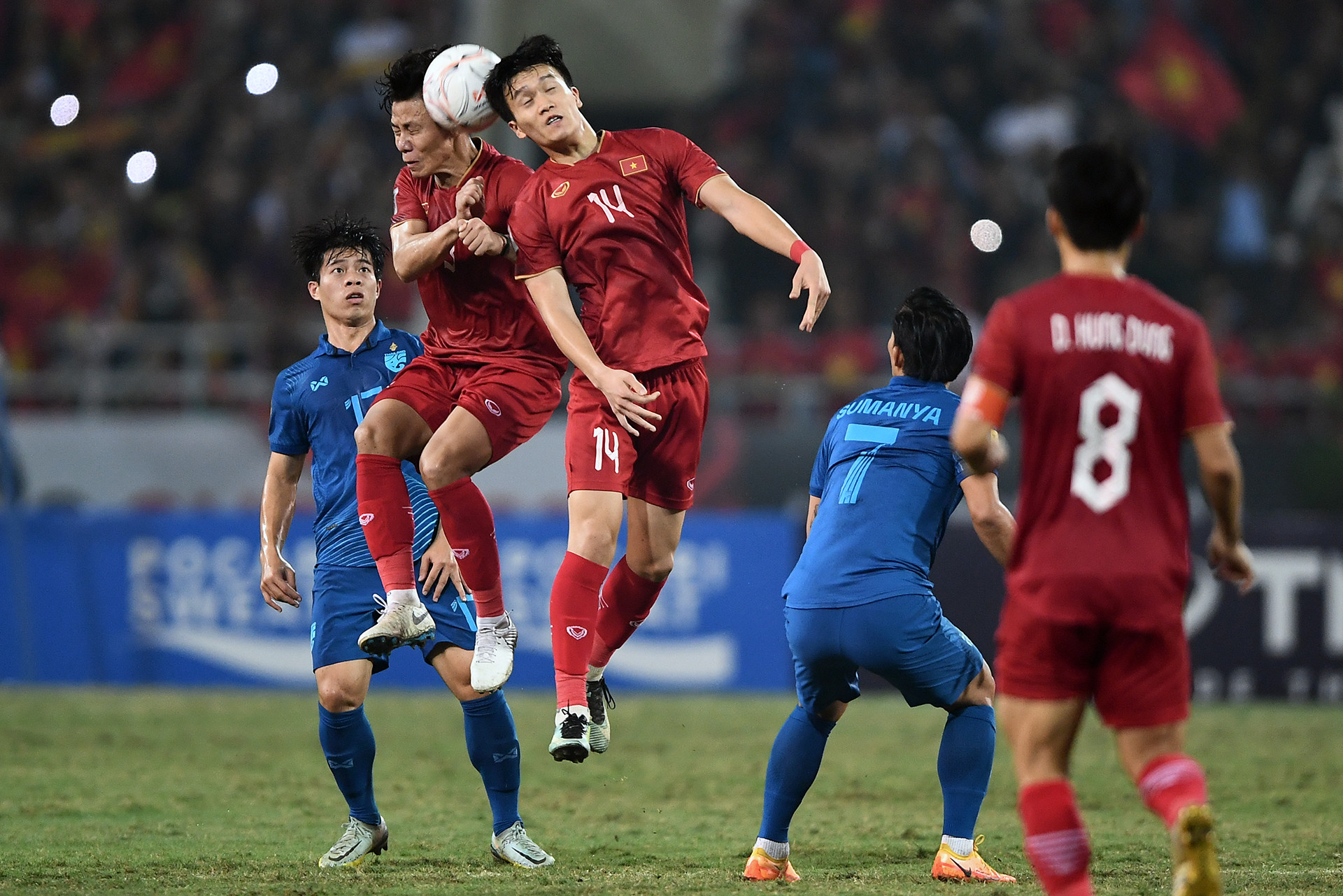 Quang Hải mờ nhạt trong trận chung kết lượt đi AFF Cup 2022