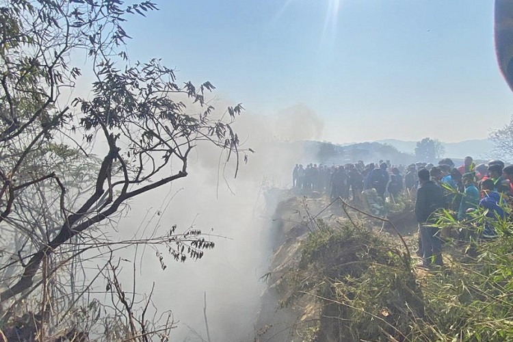 Hiện trường vụ rơi máy bay ở Nepal khiến hàng chục người thiệt mạng