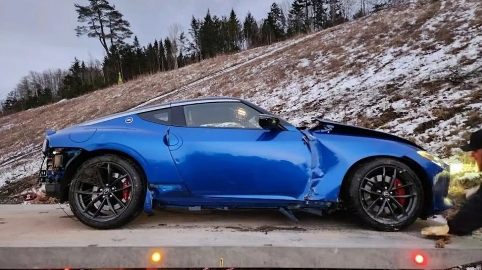 Chiếc Nissan Z đầu tiên ở Úc vỡ nát khi mới lăn bánh được 16 km