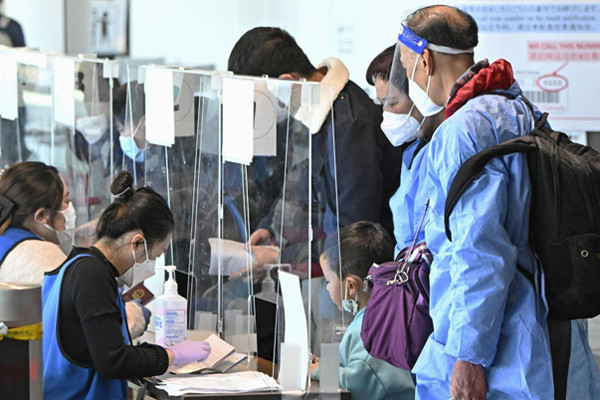 日本で新型コロナウイルス感染症による死者が増え続ける理由