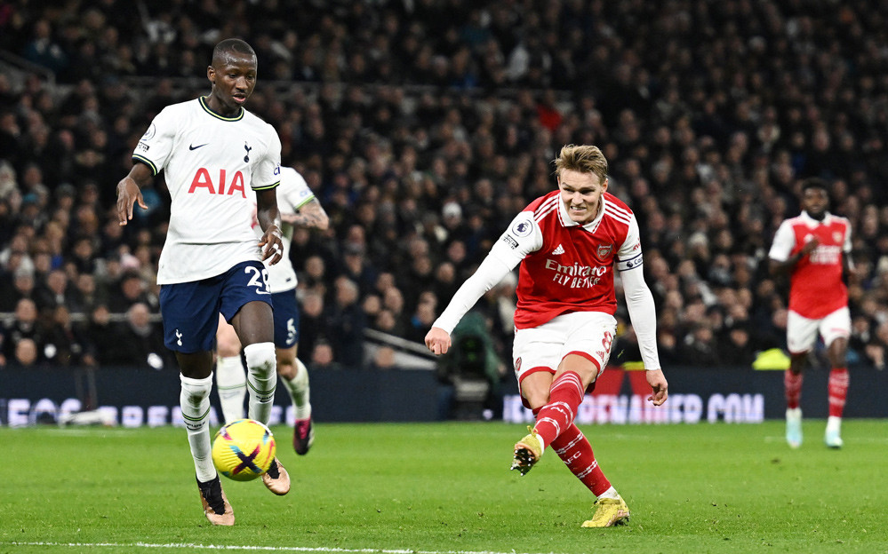 Kết quả bóng đá hôm nay 16/1: Arsenal hạ Tottenham, PSG thua đau