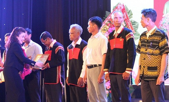 Đắk Lắk tổ chức hội nghị biểu dương người có uy tín
