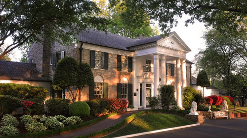 Dinh thự Graceland 500 triệu USD thuộc về 3 con gái của Lisa Presley