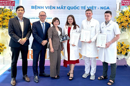 Bệnh viện Mắt Quốc tế Việt - Nga nhận chứng nhận Đông Nam Á về Relex Smile