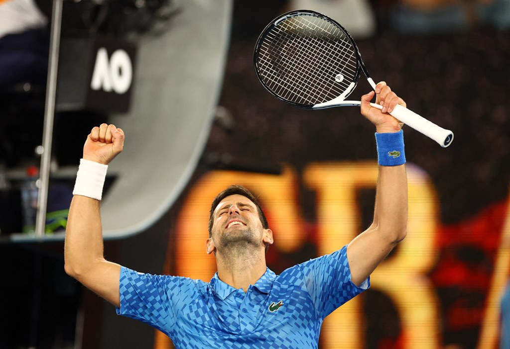 Djokovic ăn mừng cảm xúc sau trận ra quân Australian Open 2023