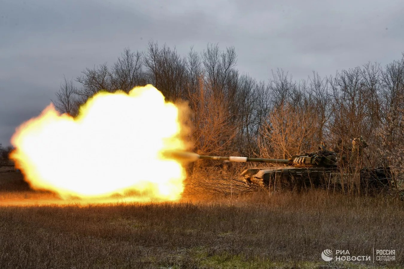 Nga kiểm soát cứ điểm gần Marinka, Anh cùng Mỹ huấn luyện binh sĩ Ukraine
