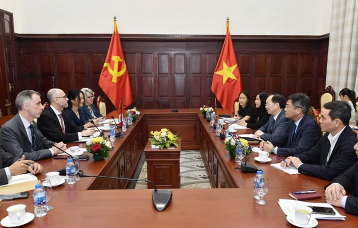 Canada sẽ tích cực hỗ trợ Việt Nam triển khai Chiến lược tài chính toàn diện