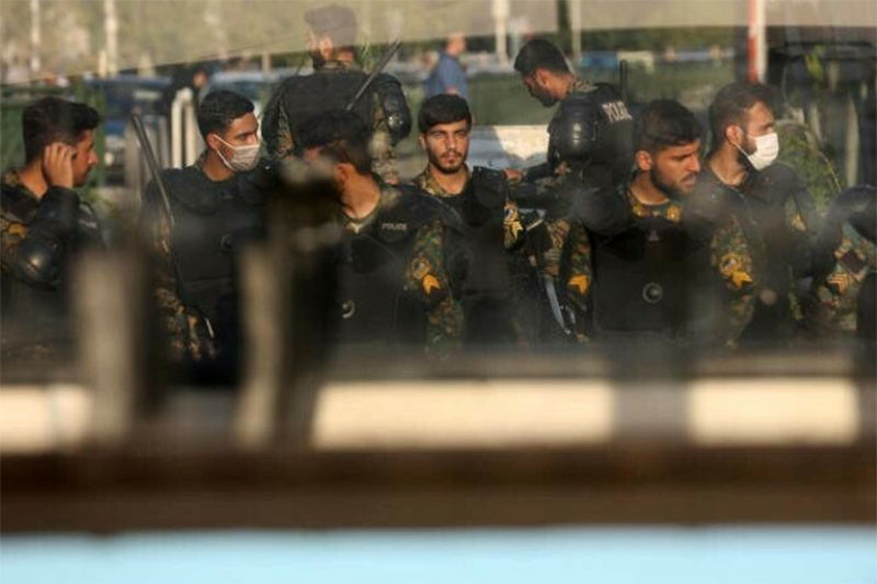 Iran bắt giữ một số ngôi sao bóng đá dịp năm mới