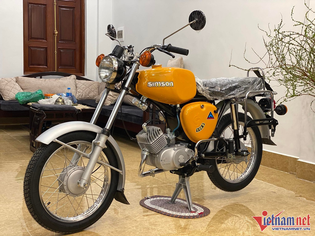 Simson S50 'huyền thoại' độc nhất Việt Nam suốt 46 năm chưa từng lăn bánh