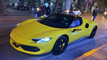 Đại gia Hà Nội nhận Ferrari 296 GTB trị giá 23 tỷ ngay trước Tết