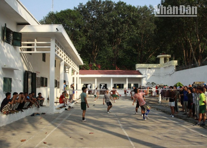 Không khí đón Tết ở nơi đặc biệt ảnh 2