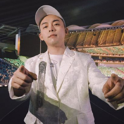 Chau Tan hen ho anh 4