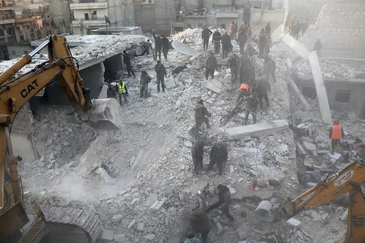 Sập tòa nhà 5 tầng ở Syria, ít nhất 16 người thiệt mạng
