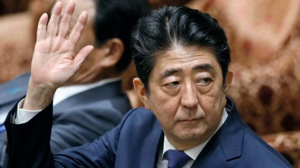 Nỗi buồn của Thủ tướng Nhật trước khi thăm Mỹ