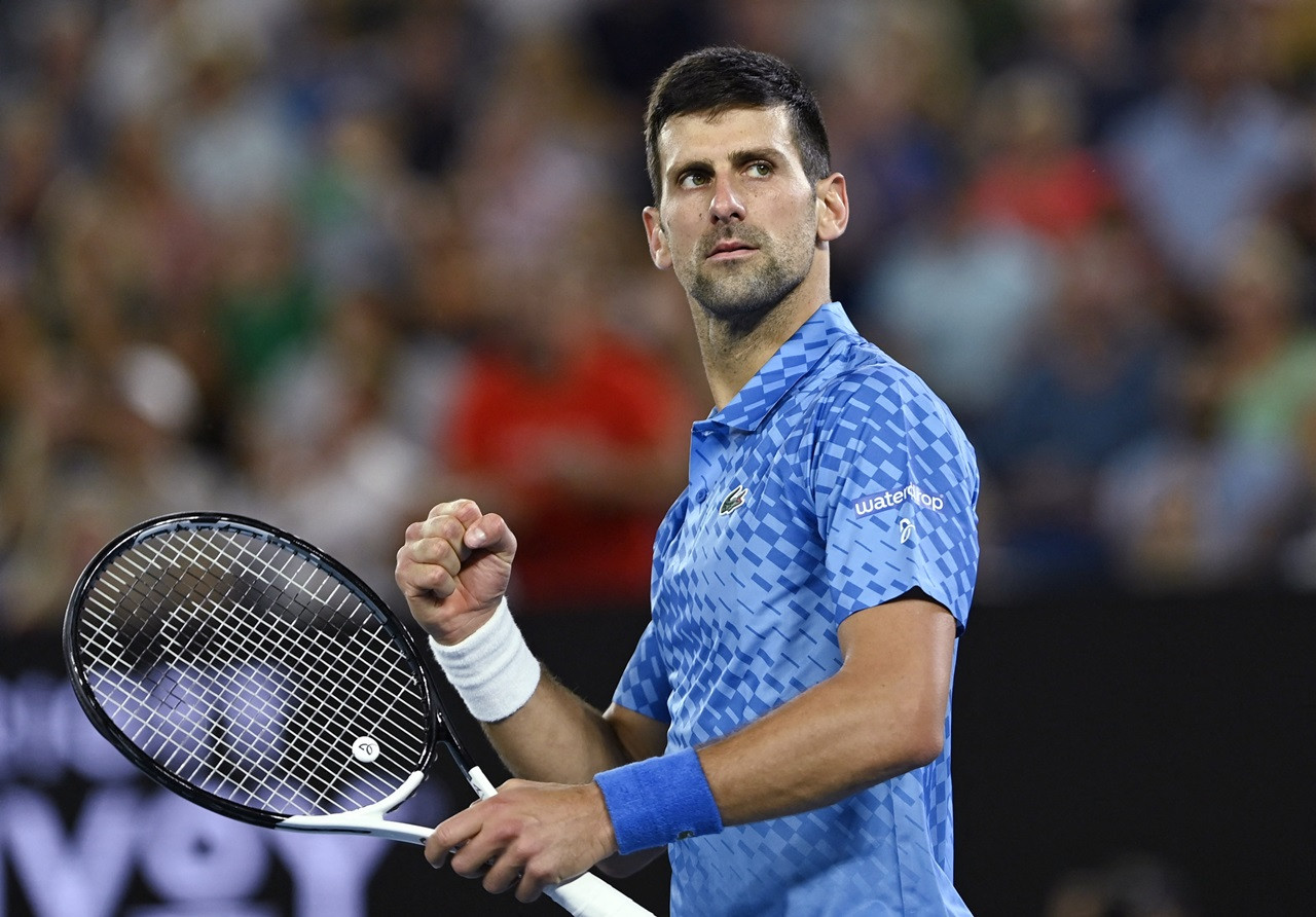 Djokovic lần thứ 13 vào tứ kết Australian Open