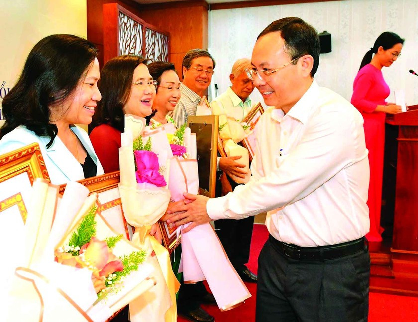 HCMC continues to develop for, with the nation ảnh 1