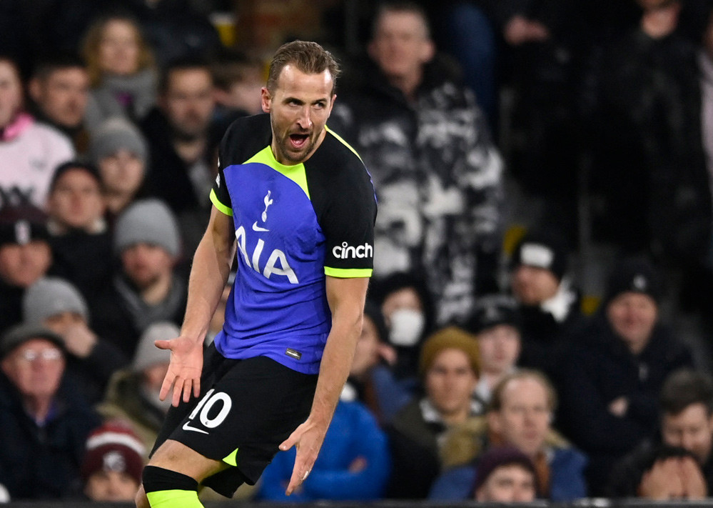 Kết quả bóng đá hôm nay 24/1 (Mùng 3 Tết): Tottenham có 3 điểm, Inter thua đau