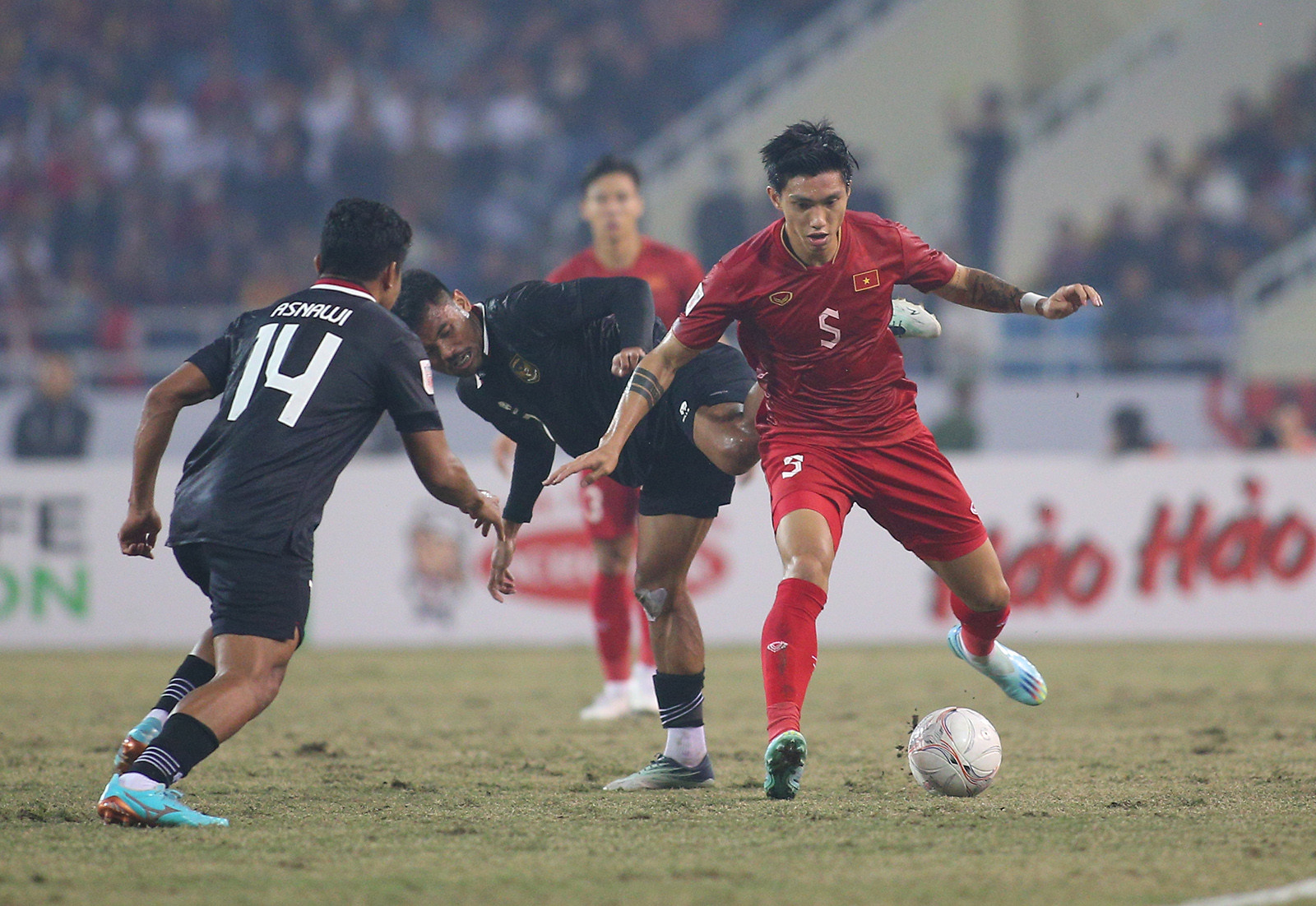 Đoàn Văn Hậu vắng mặt top 5 Quả bóng vàng 2022, vì sao?