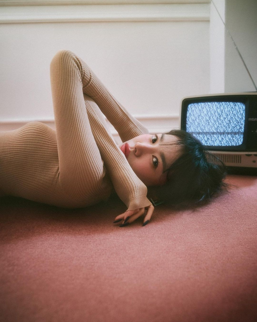 Song Hye Kyo lần đầu lên tiếng khi bị chê già, xuống sắc - 11