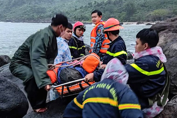 Cuộc điện thoại cứu mạng nam du khách rơi xuống vực 5 ngày ở đèo Hải Vân