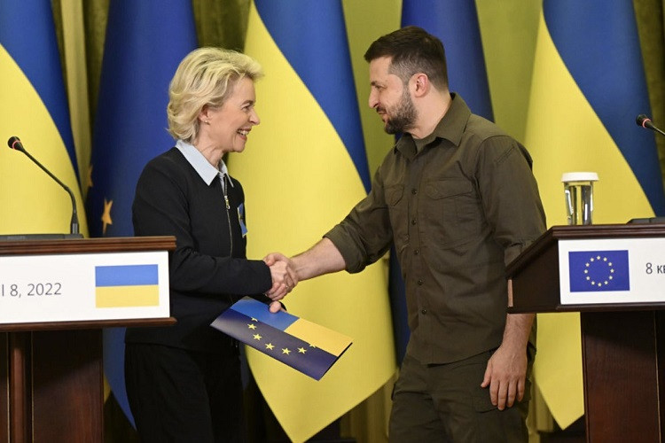Ukraine - EU hội đàm hỗ trợ quân sự, cựu tướng NATO dự đoán thời điểm ngừng bắn