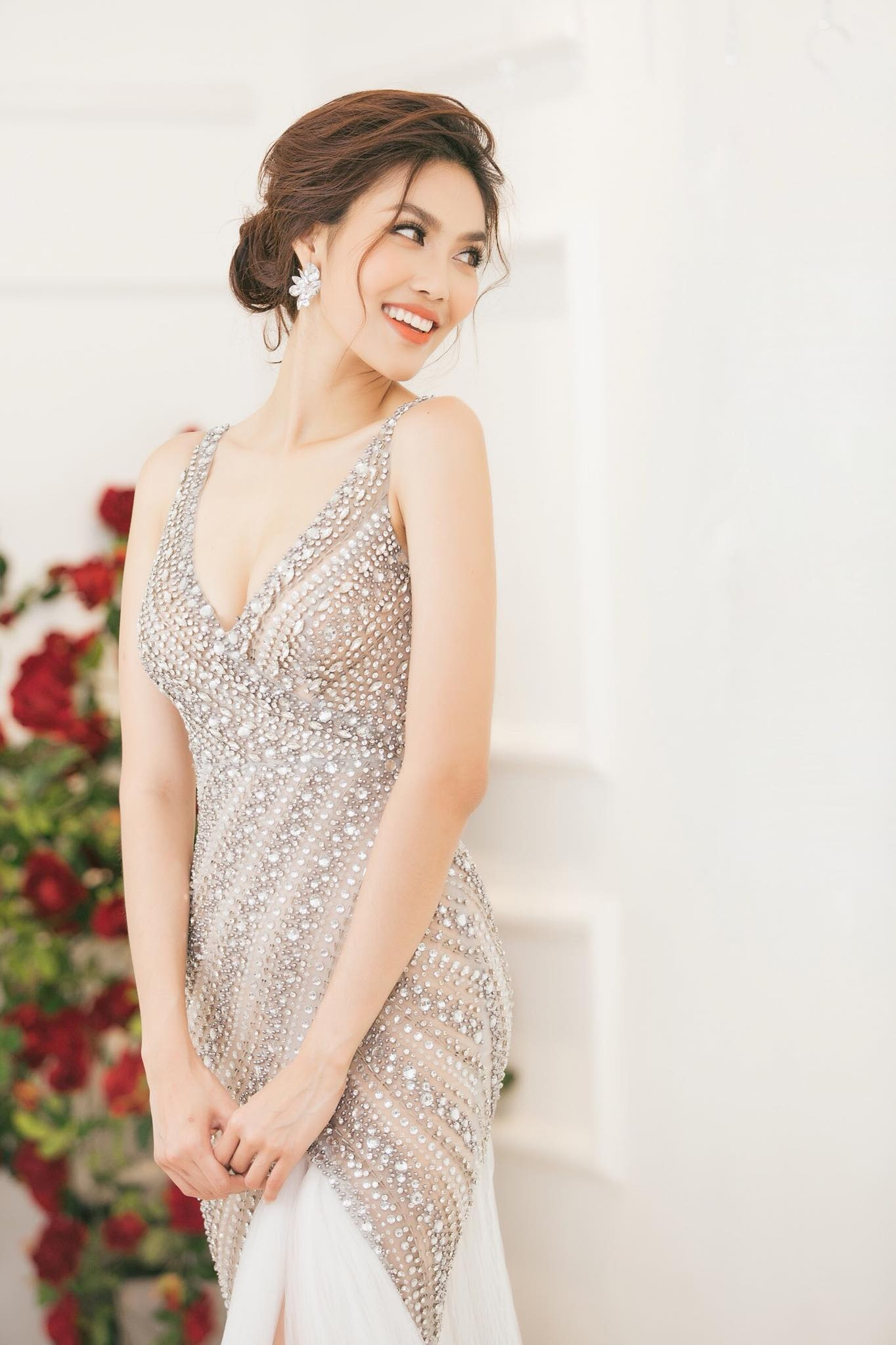 Cuộc sống viên mãn, kín tiếng của 3 mỹ nhân Việt làm dâu hào môn - 5