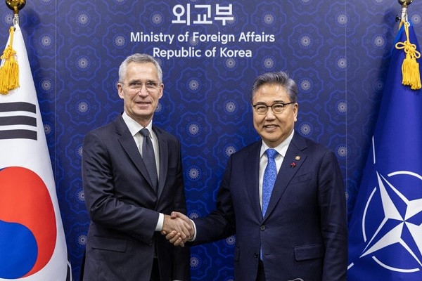 Tổng thư ký NATO tới Hàn Quốc, bàn về vấn đề Triều Tiên