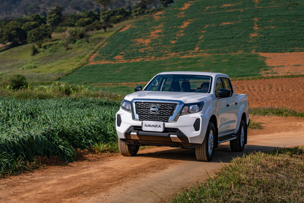 Nissan Navara EL 2WD - ‘ngôi sao’ bán tải giá dưới 700 triệu đồng