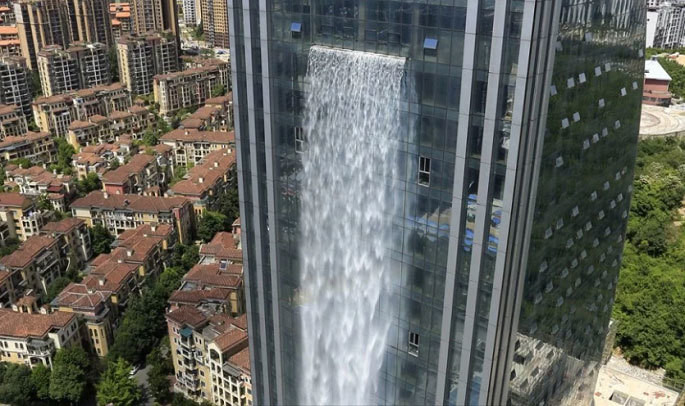 Cận cảnh thác nước nhân tạo cạnh tòa nhà ở Trung Quốc, ngốn 3 triệu đồng/tiếng để vận hành
