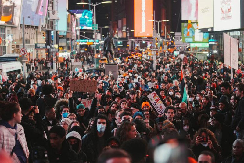 Thêm 3 nhân viên cứu hỏa Mỹ bị sa thải vì vụ giết Tyre Nichols